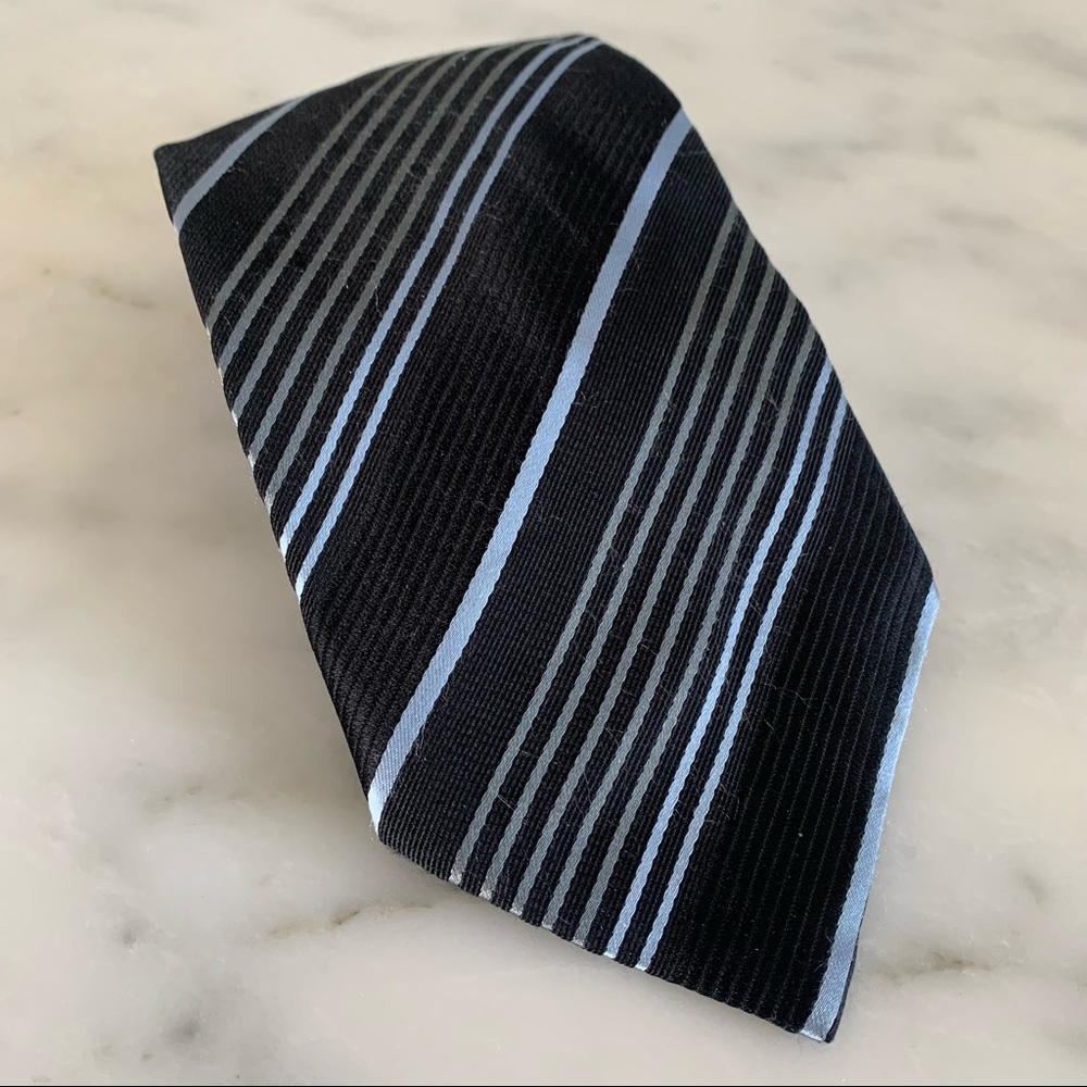 Giorgio Armani 100%silk tie good condition *FAST SHIPPING* Bundle and save 15%